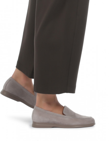 Лоферы женские