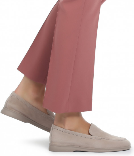 Лоферы женские