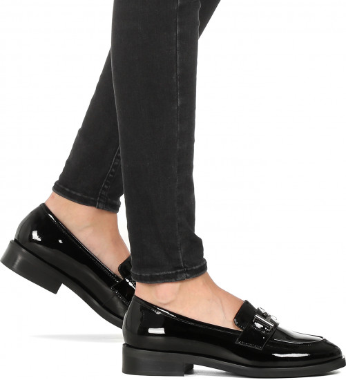 Лоферы женские