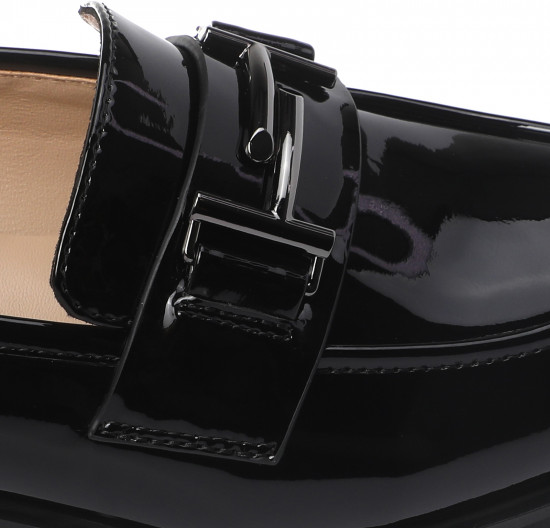 Лоферы женские