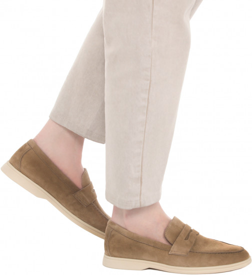 Лоферы женские