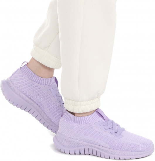 Кроссовки женские