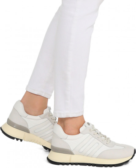 Кроссовки женские