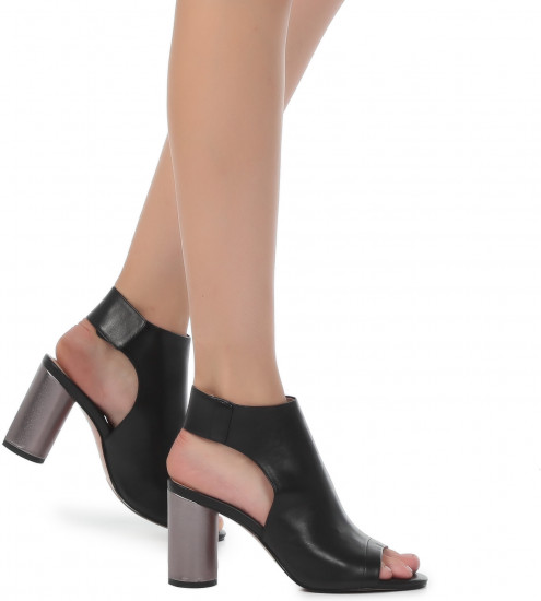 Босоножки женские