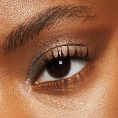 Палетка теней «Safari Slim Eyeshadow Palette», оттенок 010 Wild Life - Фото 6