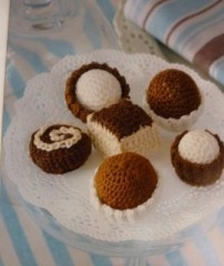 Вязаные торты и пирожные - Фото 5