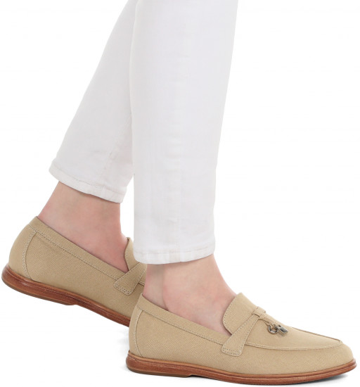 Лоферы женские