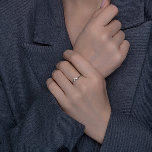 Кольцо из серебра с бриллиантами