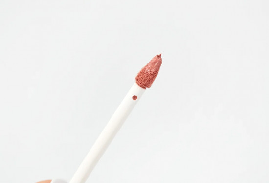 Помада-блеск жидкая для губ «Matlishious super stay lip color», тон 01 Розовый беж