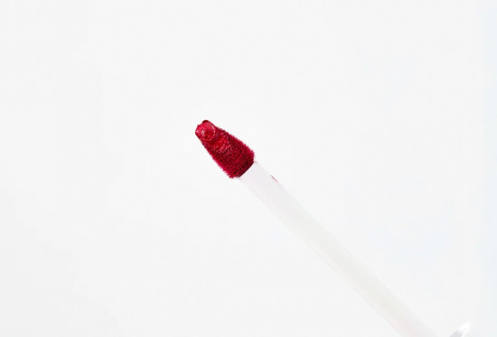 Помада-блеск жидкая для губ «Matlishious super stay lip color», тон 11 Красный с искрой