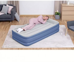 Кровать надувная со встроенным электронасосом «Queen» - Фото 7