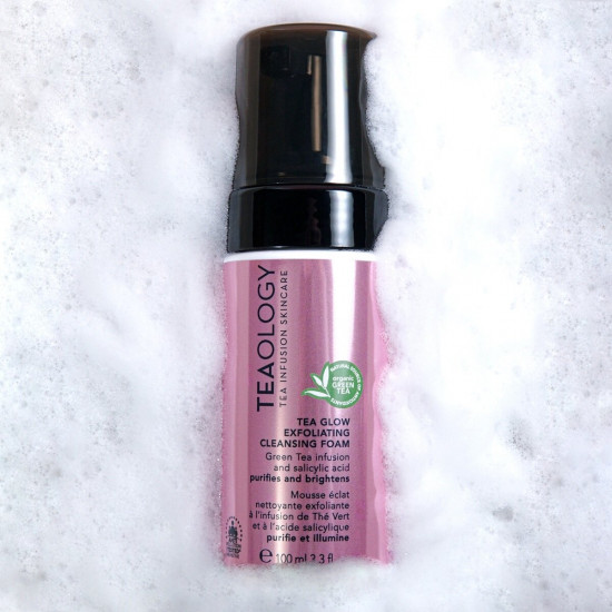 Пенка для лица очищающая «Tea Glow Exfoliating»