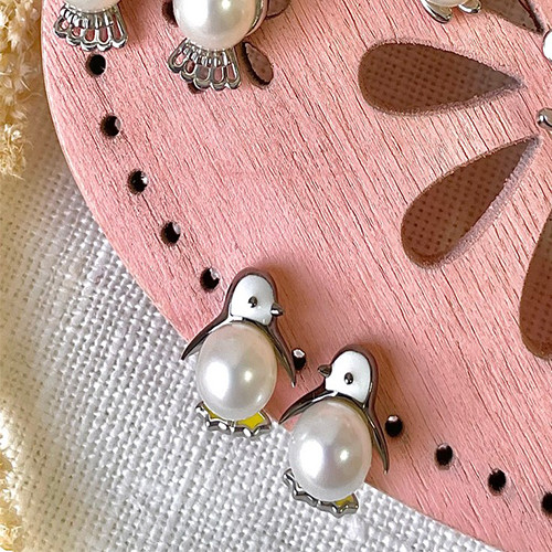 Серьги из серебра с жемчугом и эмалью