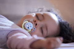 Соска-пустышка ночная (6-18 мес, 2 шт.) - Фото 3