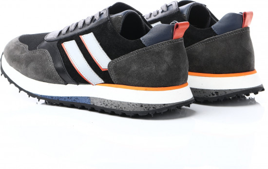 Кроссовки мужские