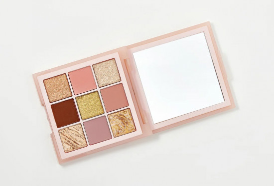 Палетка теней для век «B.Colour Pigment palette», оттенок 01 Luxury life