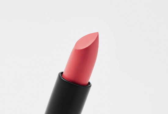 Помада для губ устойчивая матовая «Matte lasting lipstick» SPF 15, тон 23 Кремовая роза