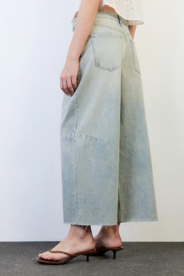 Джинсы женские