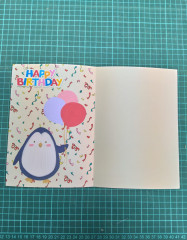 Открытка «Пингвин с воздушными шариками» - Фото 1