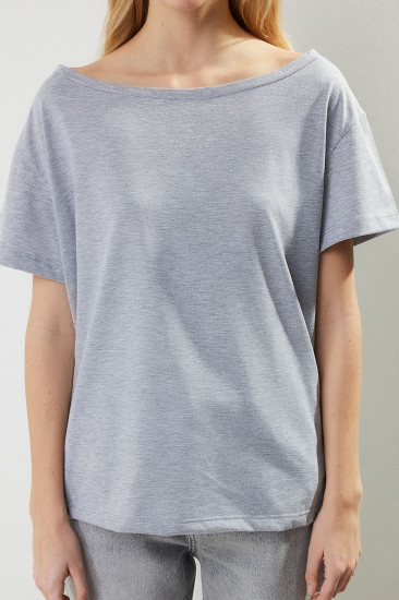 Футболка женская