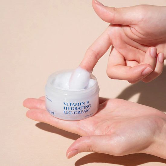 Лёгкий увлажняющий гель-крем с пантенолом «Vitamin B Hydrating Gel Cream»