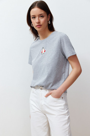 Футболка женская