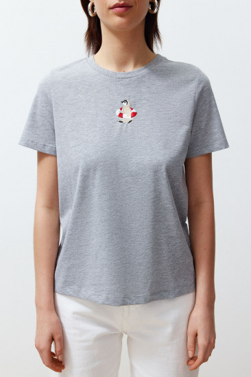 Футболка женская