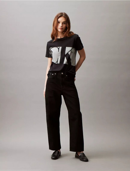 Футболка женская «Relaxed Slant Monogram»