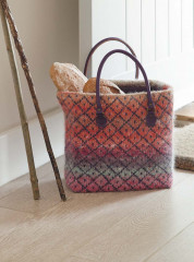 Библия многоцветных узоров Fair Isle. 60 традиционных мотивов и 11 потрясающих проектов. Спицы - Фото 6