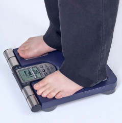 Весы-жироанализатор OMRON BF511 - Фото 5