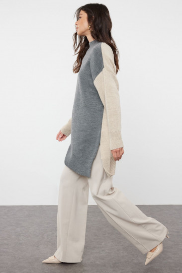 Свитер женский