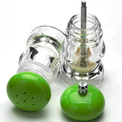 Солонка и перцемолка - Фото 1