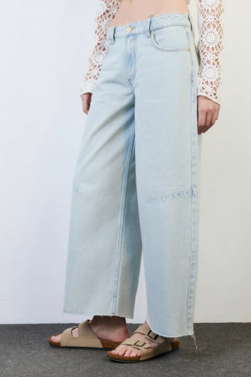 Джинсы женские