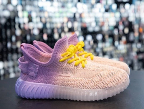 Кроссовки для девочек «Yeezy»