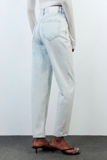 Джинсы женские