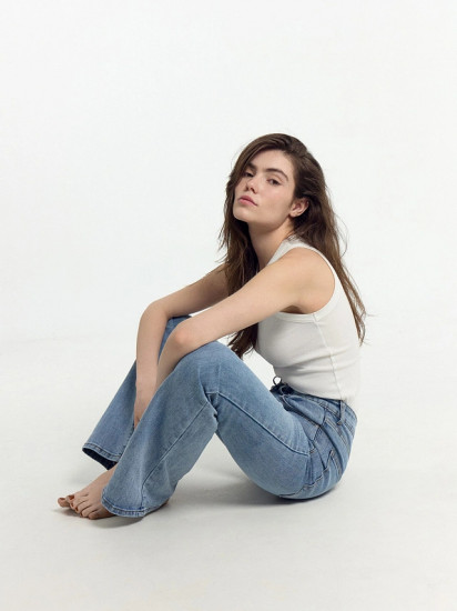 Джинсы женские