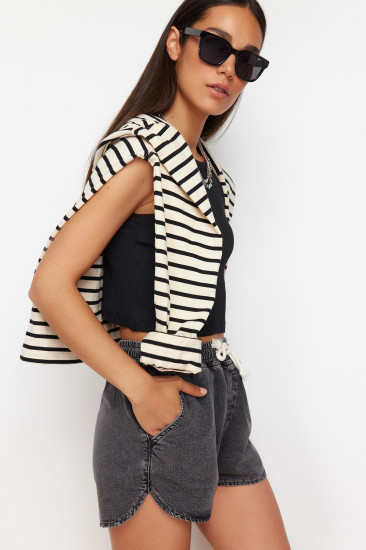 Шорты женские