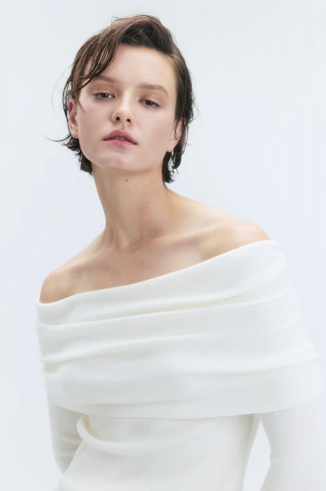Джемпер off-shoulders тонкой вязки женский