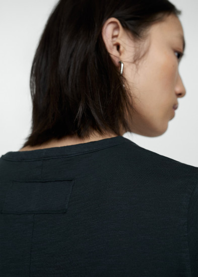 Футболка женская