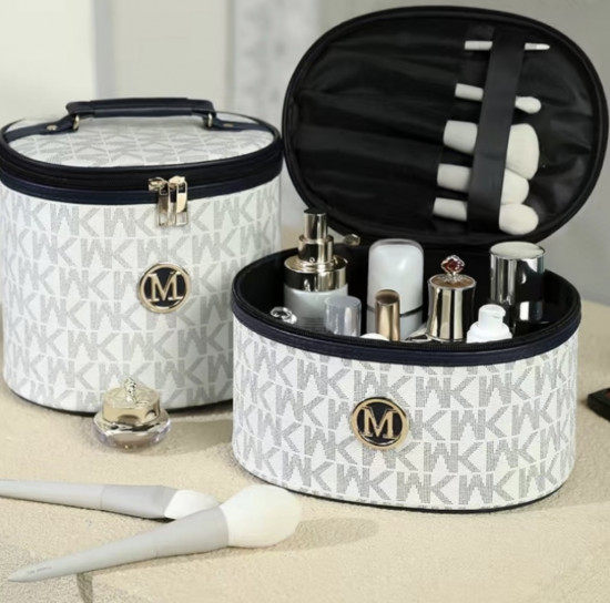 Косметичка «МK»