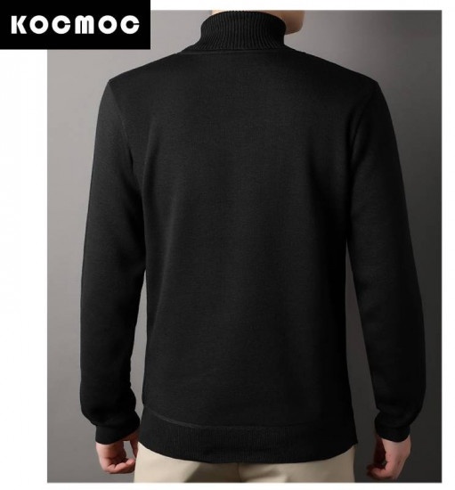 Свитер мужской однотонный с высоким воротником