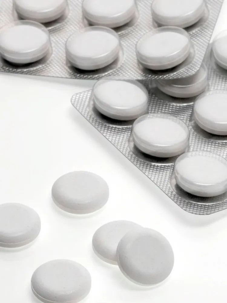 БАД «Magnesium + Vitamin C + Vitamin B6 + B12» | Mivolis | Фото 1