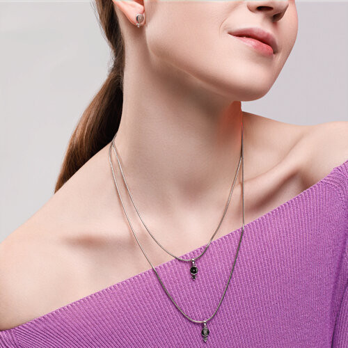 Серьги из серебра с фианитами