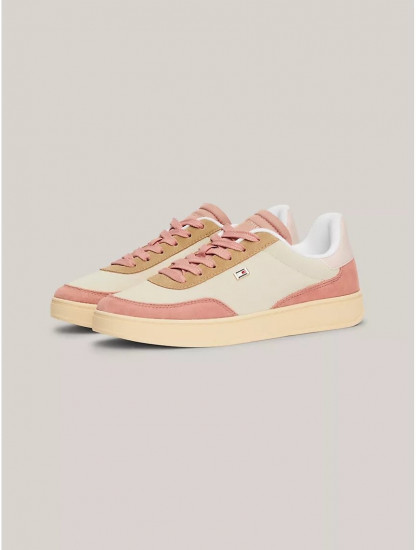 Кроссовки женские