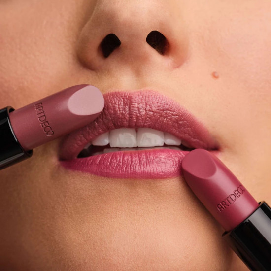 Помада для губ «Perfect Color Lipstick», тон 889 Bridesmaid