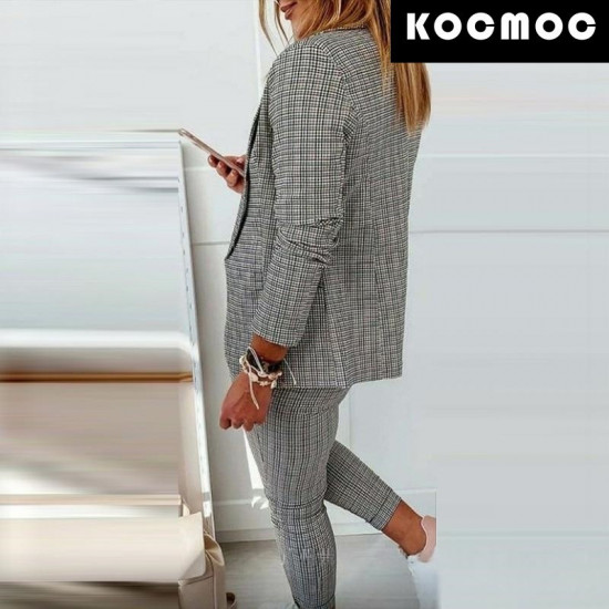 Костюм женский