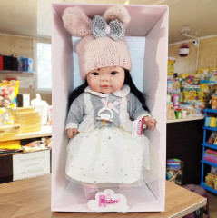 Кукла «Брюнетка в шапочке с косичками» - Фото 2