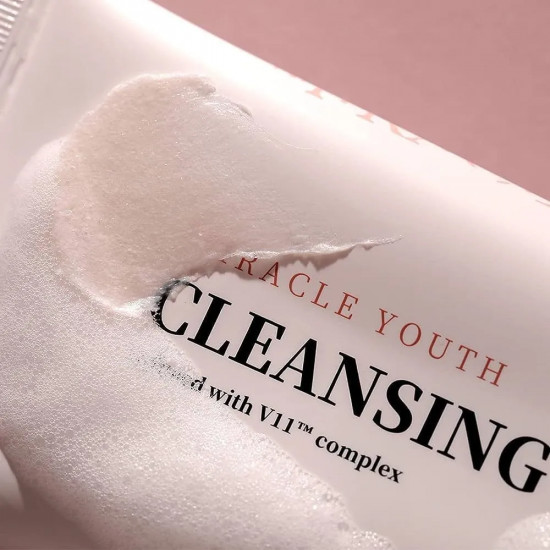 Пенка для умывания с ретинолом и ниацинамидом «Miracle Youth Cleansing Foam»