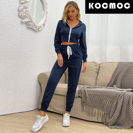 Костюм женский спортивный