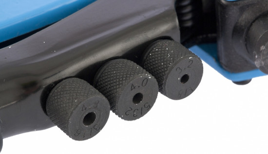 Заклёпочник